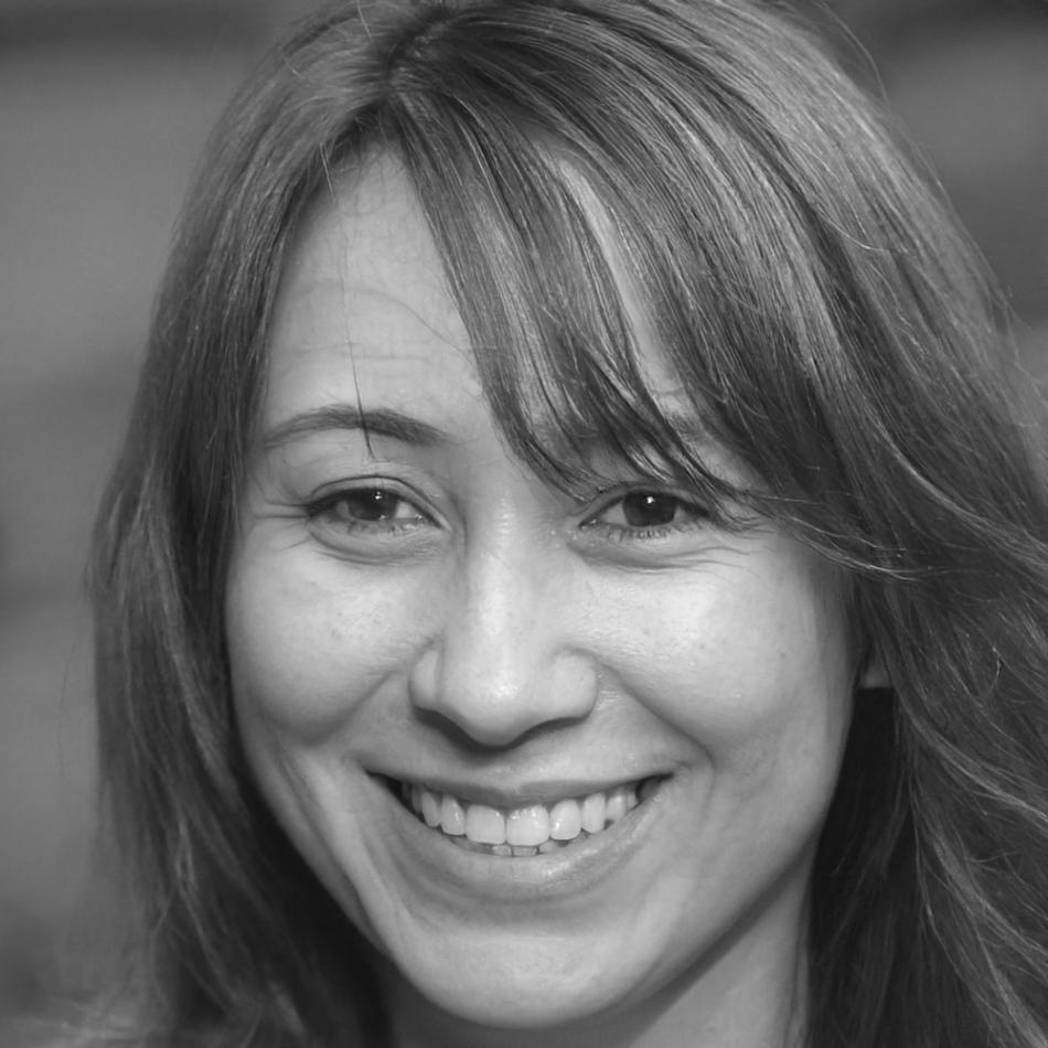 Sarah Chen, Senior Financial Strategist